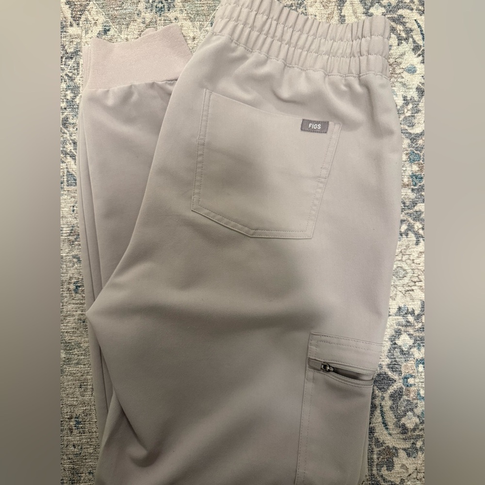 Figs Zamora High Waisted Joggers in Slate